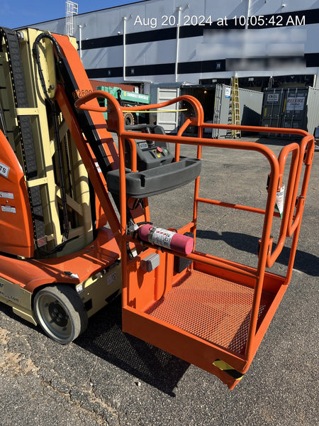 2022 JLG 26E