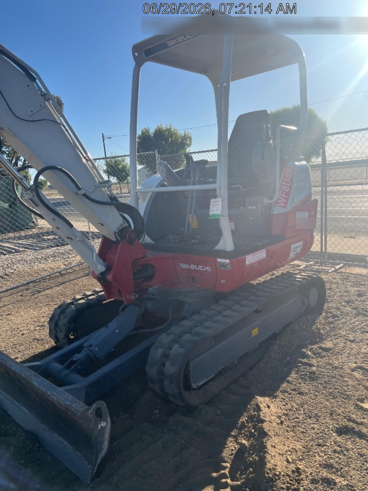 2024 TAKEUCHI TB235-2R