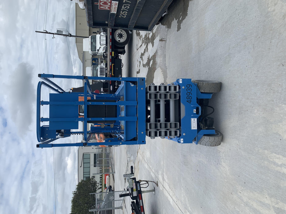 2019 Genie GS-2632 Folding rails with half height swing gate