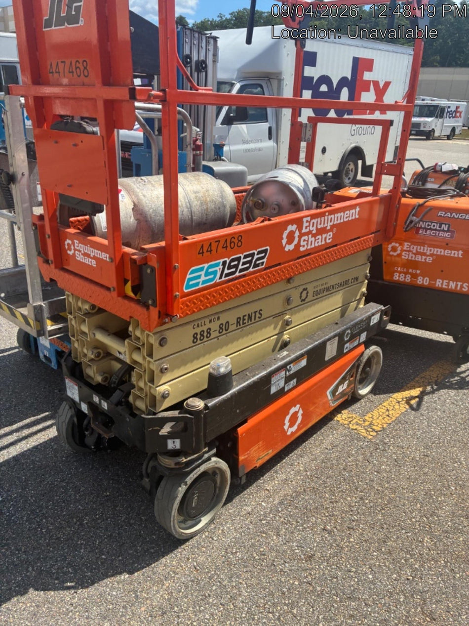2024 JLG ES1932