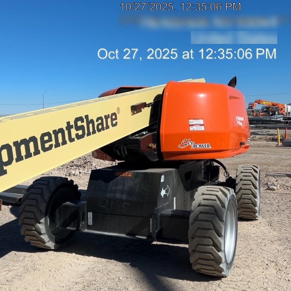 2025 JLG 660SJ