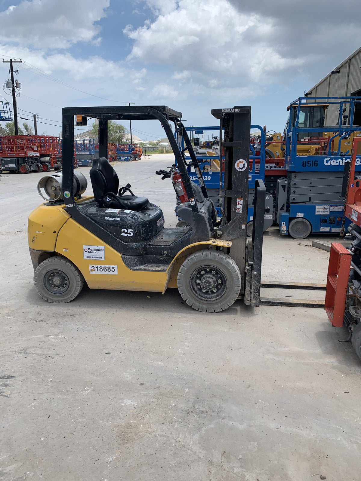2022 KOMATSU FG25T-16