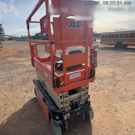 2021 JLG ES1932