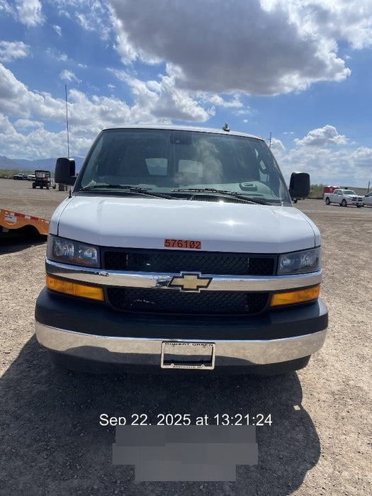 2025 CHEVROLET Express Van - Rental