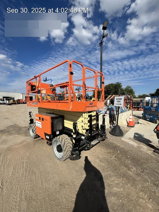 2021 JLG RT4069