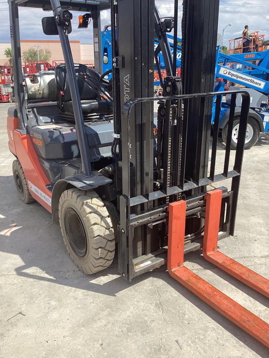 2022 TOYOTA 50-8FGU25