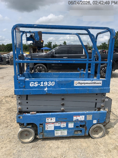 2019 Genie GS-1930 Fixed rails with chain Entry