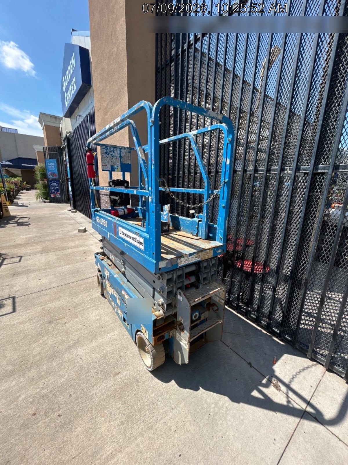 2019 Genie GS-1930 Fixed rails with chain Entry