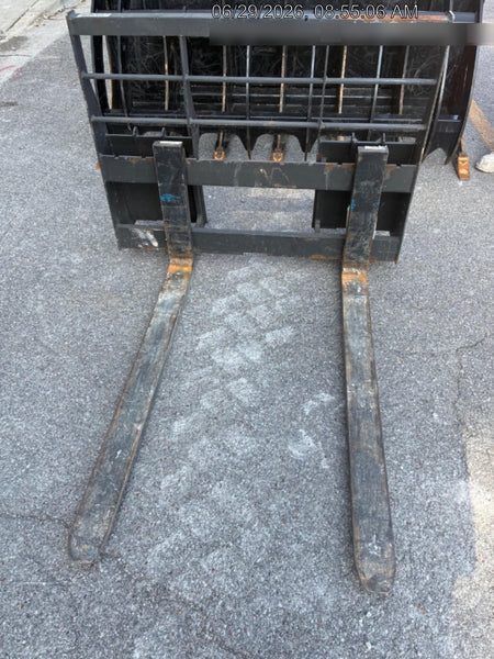 2026 ARROW MATERIAL HANDLING 72" Pallet Forks - Arrow