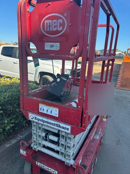 2020 MEC 1330SE Solid NM Tires, Steel Swing out Doors, LCS, Beacon, 900W Inverter