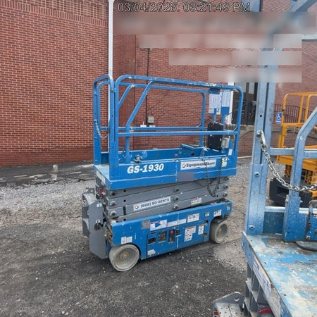 2020 Genie GS-1930 Fixed rails with chain entry gate - Pre A92.20