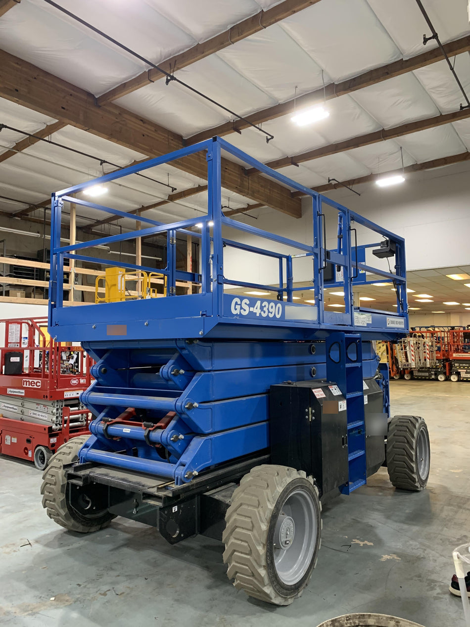 2020 GENIE GS-4390 RT