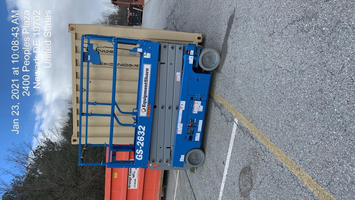 2020 Genie GS-2632 Solid NM Tires, Folding Rails with Half-Height Swing Gate, Beacon