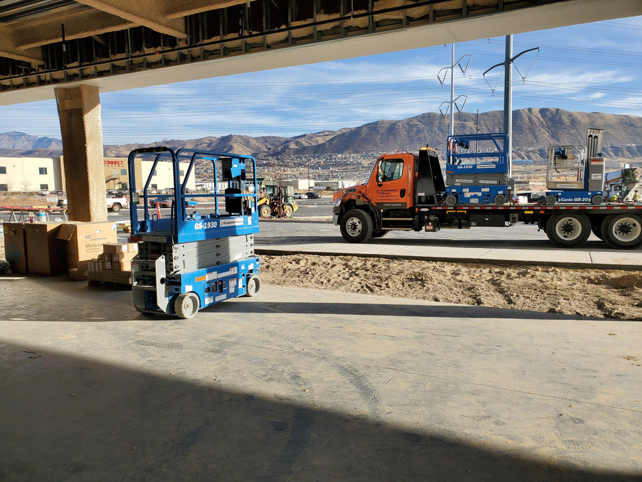 2019 Genie GS-1930 Fixed rails with chain Entry