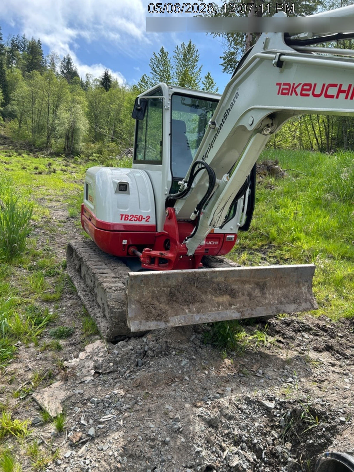2025 TAKEUCHI TB250-2CR