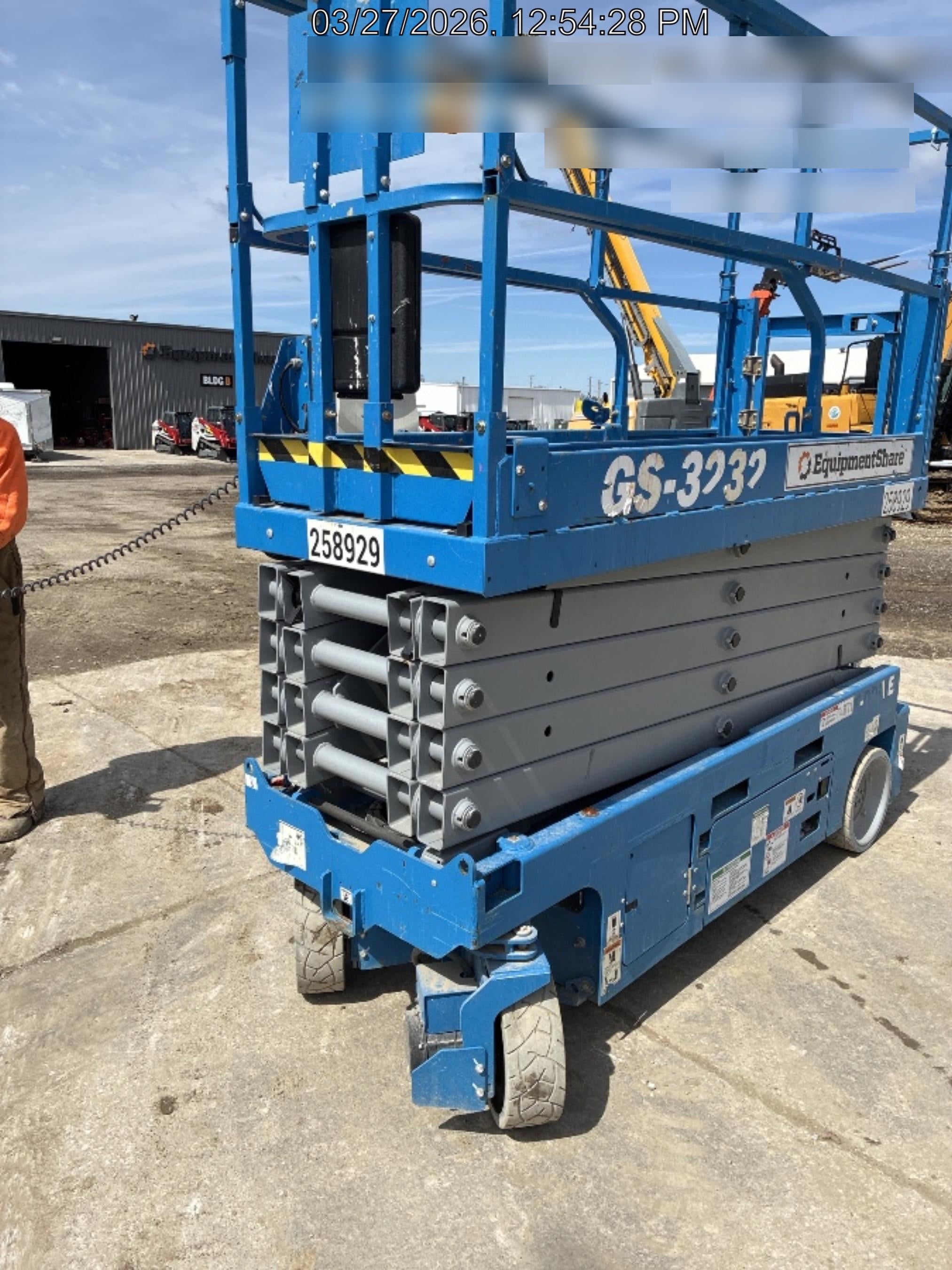 2022 GENIE GS-3232