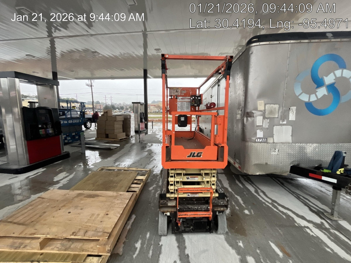 2022 JLG ES1932