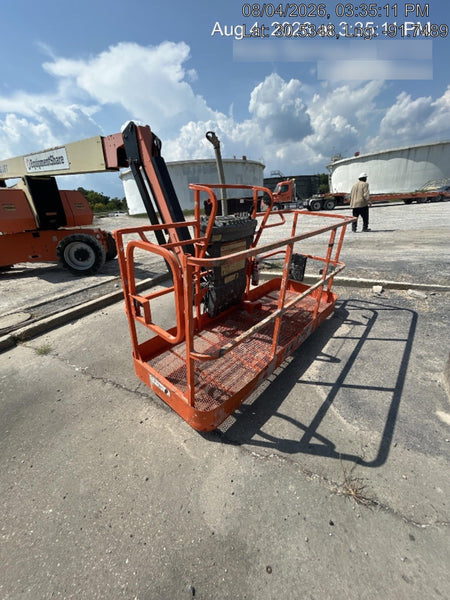2019 JLG 800AJ