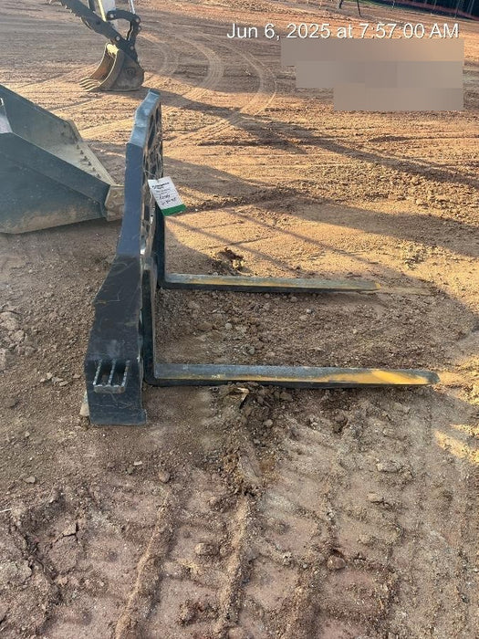 2020 PALADIN 48" Pallet Forks - Paladin