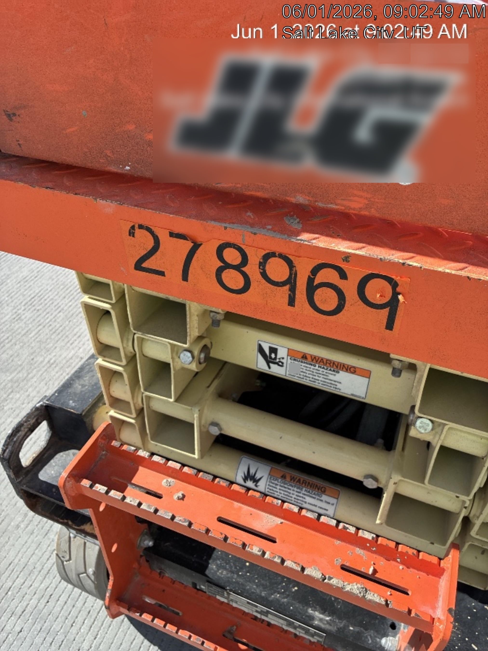 2022 JLG ES1932