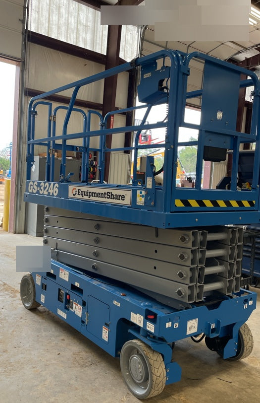 2022 GENIE GS-3246