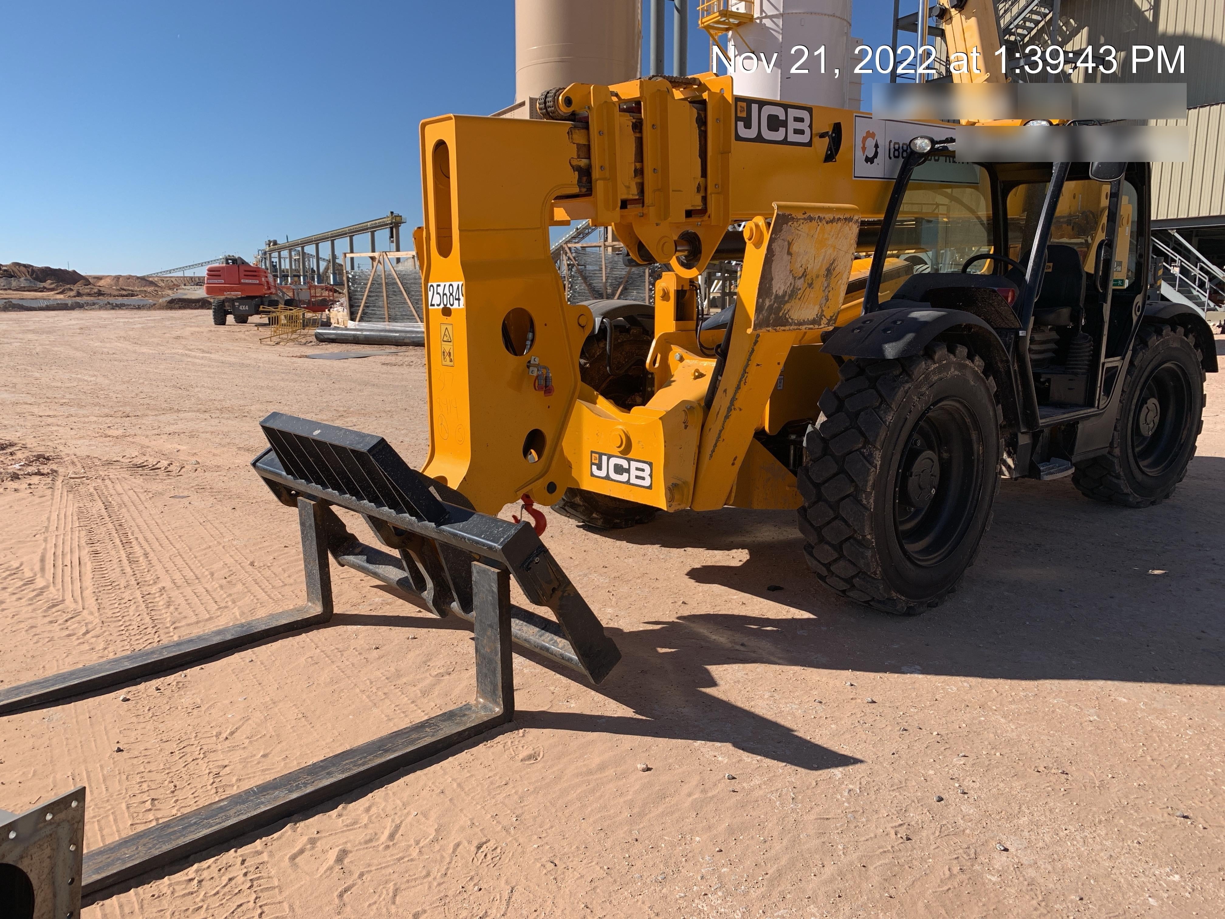 2022 JCB 512-56
