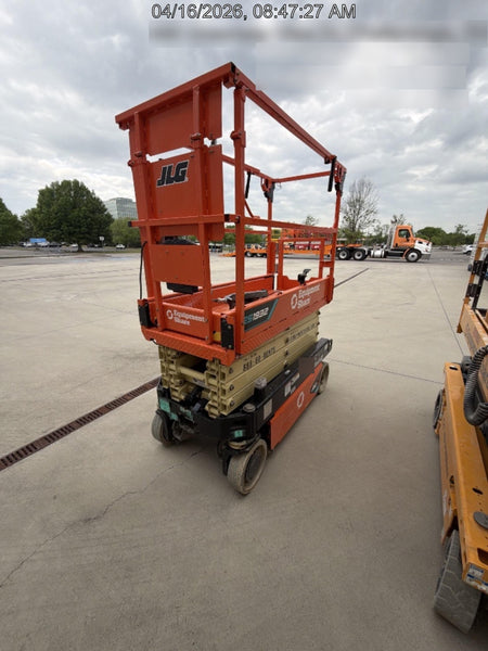 2025 JLG ES1932