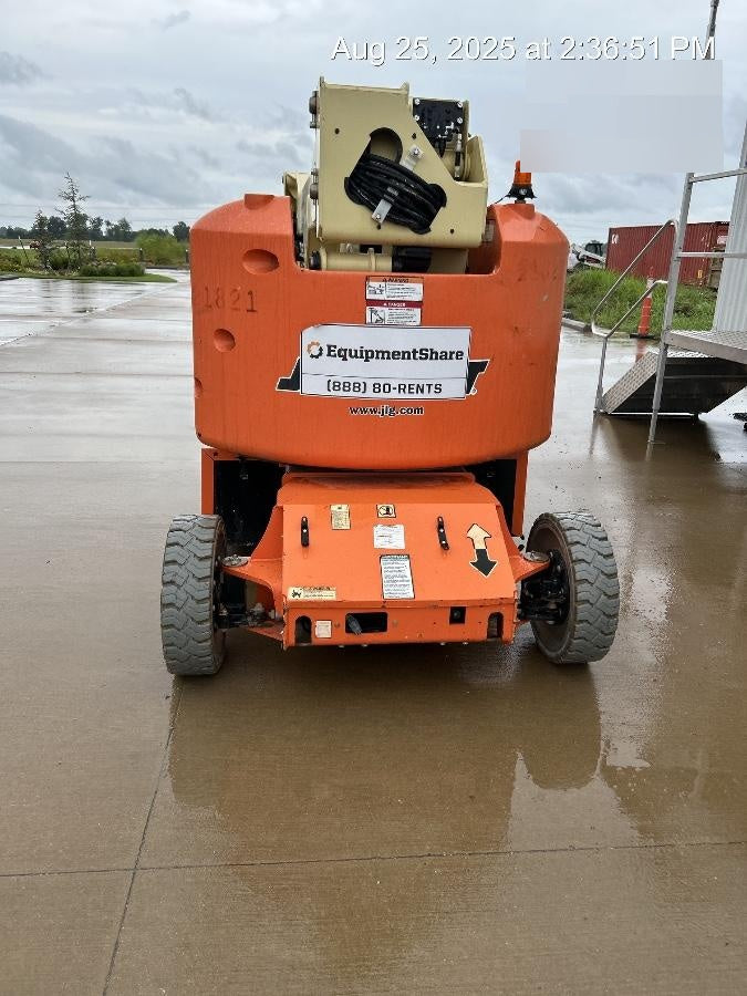 2018 JLG E400AJP