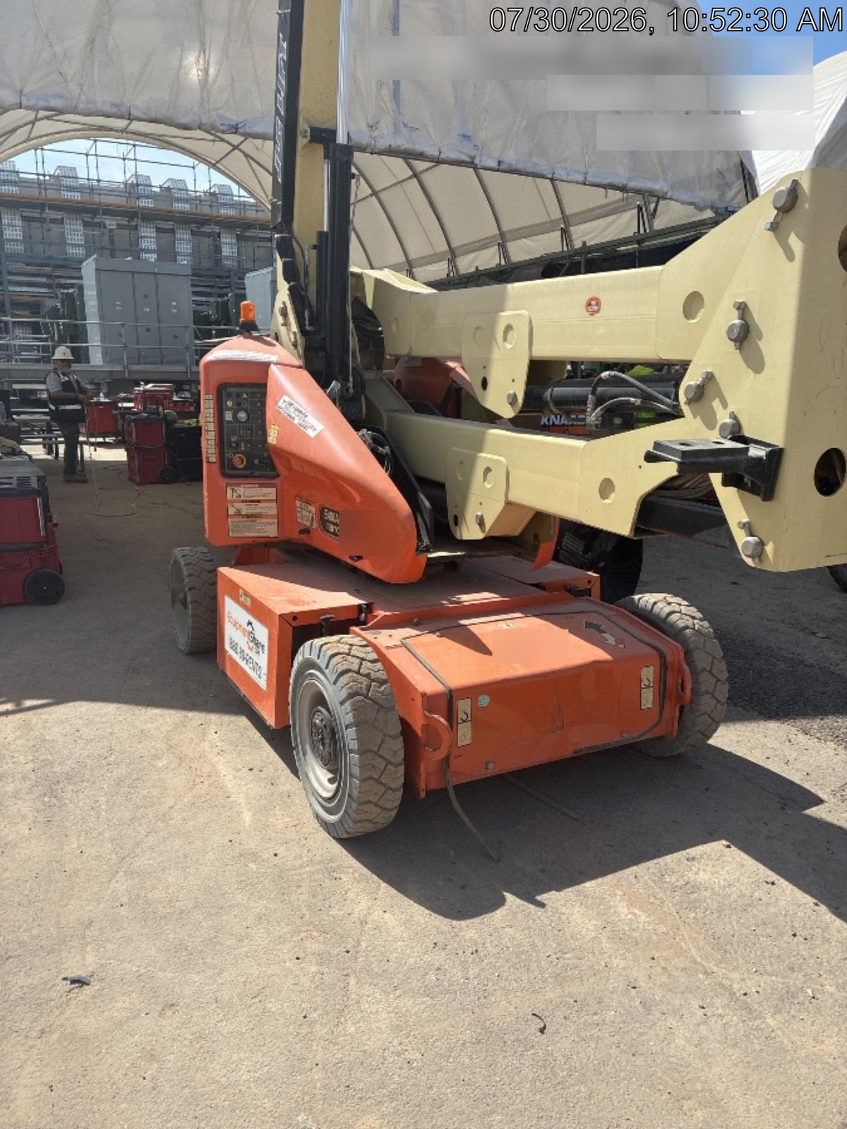 2019 JLG E400AJPN
