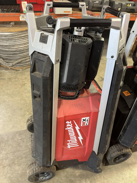 2022 MILWAUKEE MXF041-1XC