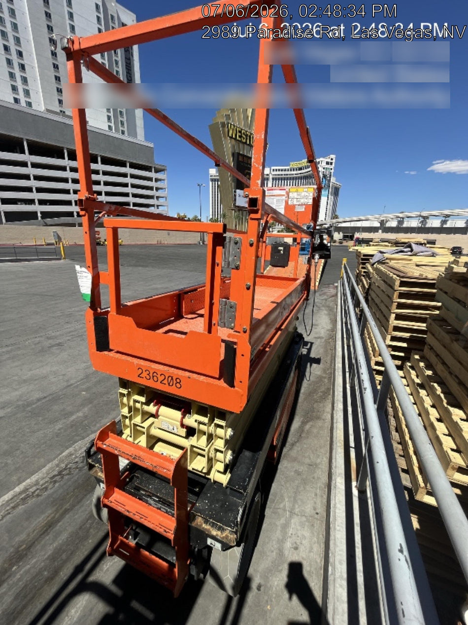 2022 JLG ES2632