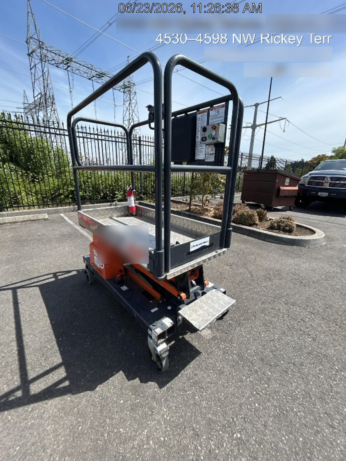 2023 JLG 1030P
