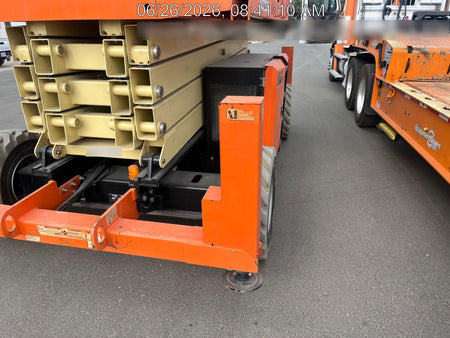 2019 JLG 430LRT