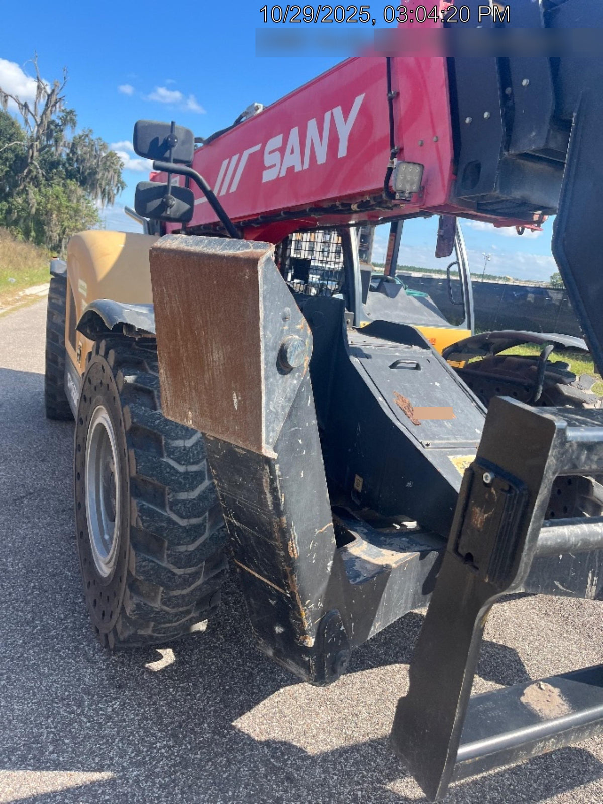 2020 SANY STH1056