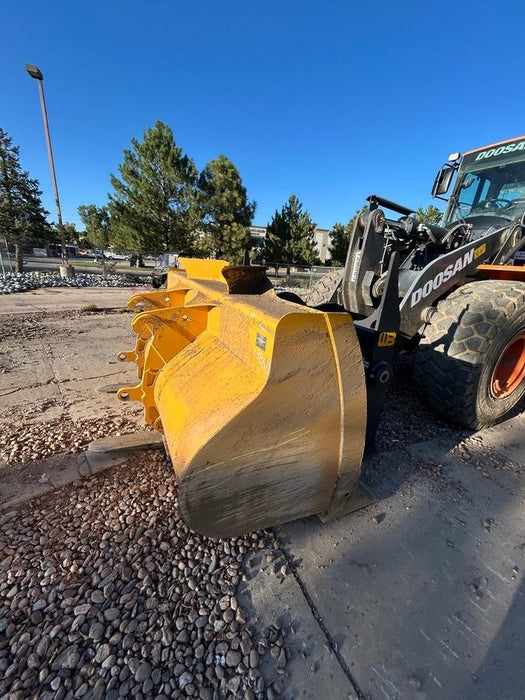 2021 DOOSAN DL300-5