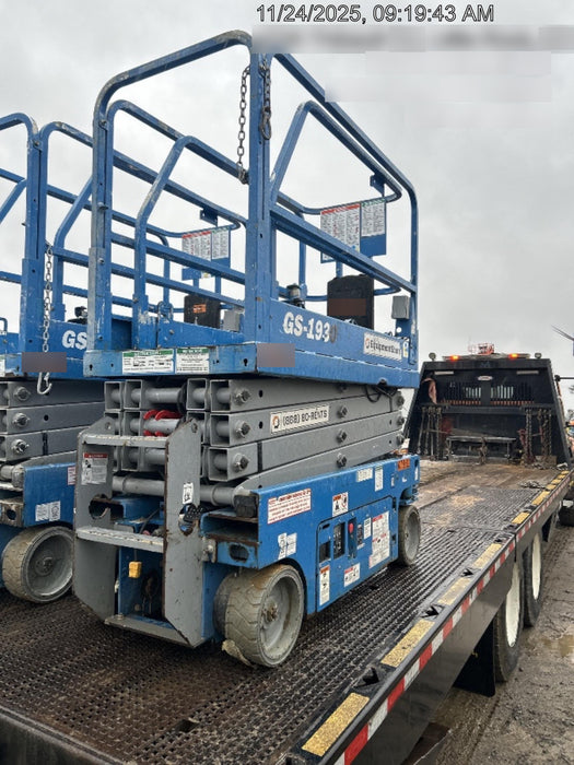 2019 Genie GS-1930 Fixed Rails with Chain Entry