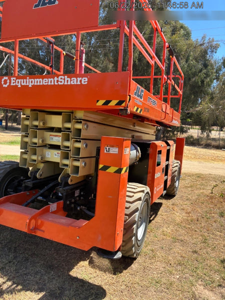 2023 JLG RT4394