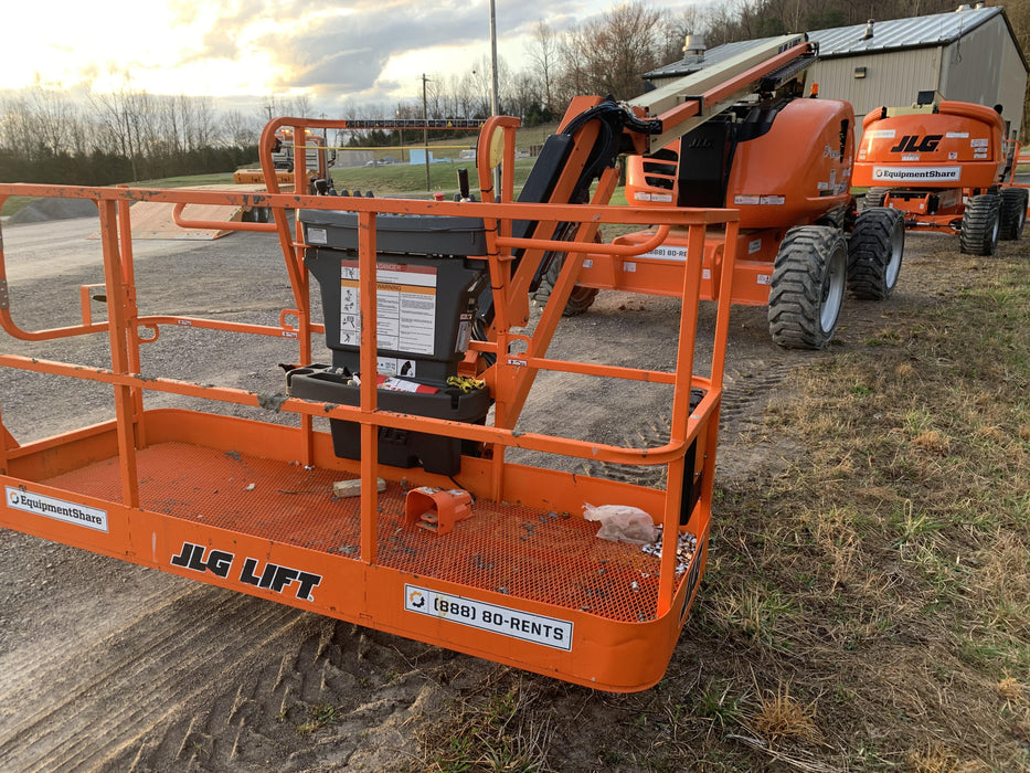 2021 JLG 600AJ