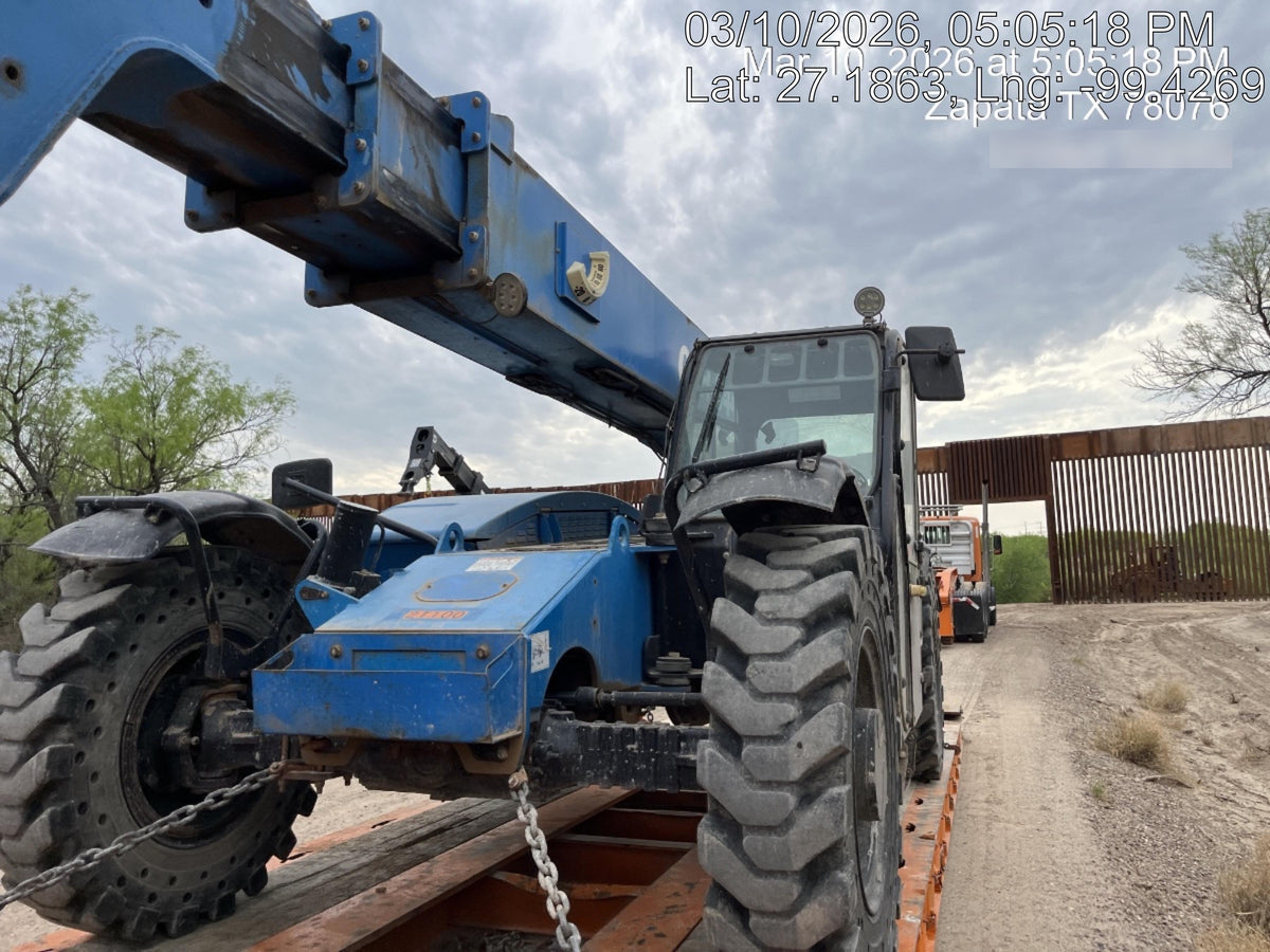 2019 Genie GTH-844 Genie GTH-844 w/Enclosed Cab w/HVAC, Work Lights, Solid Tires, Beacon, 60" Carriage and Forks