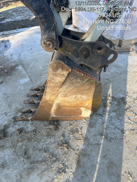 2025 TAKEUCHI 24" Bucket Takeuchi