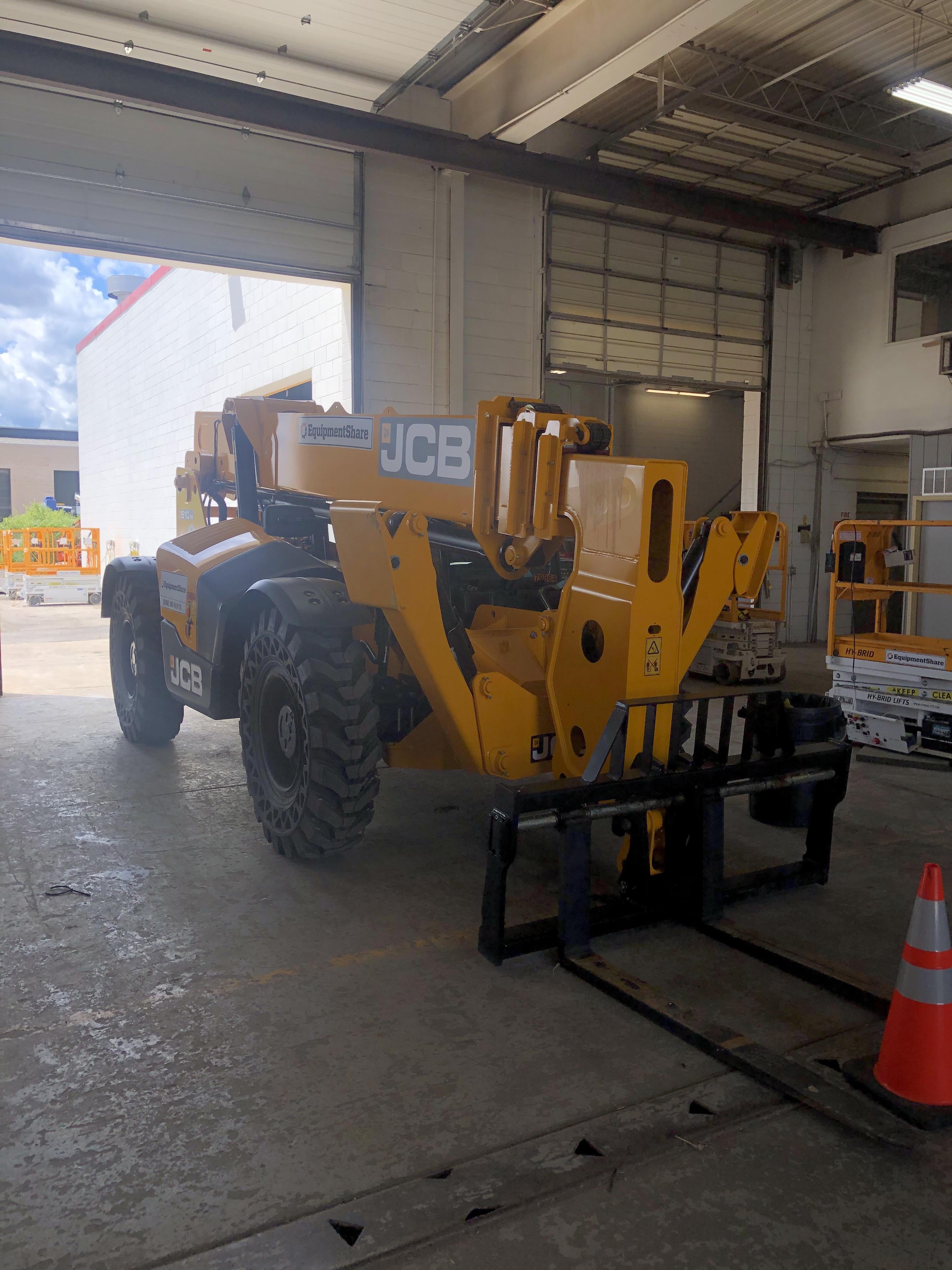2020 JCB 510-56