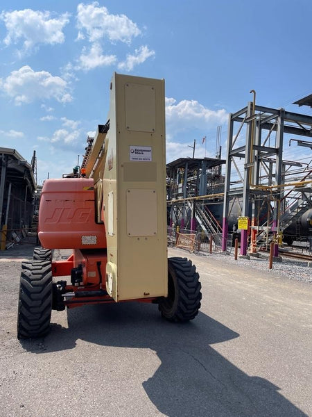 2019 JLG 800AJ