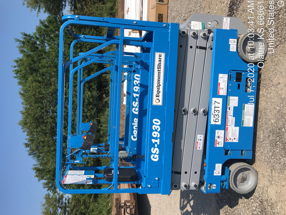 2020 Genie GS-1930 Solid Non Marking Tires, Beacon, Folding rails with half height swing gate