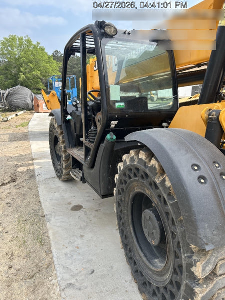 2019 JCB 510-56 Canopy, 74 HP, Solid Tires, STD Worklight, Beacon, Aux Hydraulics, Lifting Eye, Back up Alarm w/66" Carriage/60" Forks