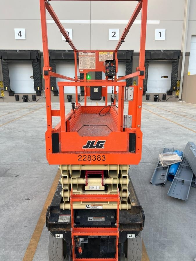 2022 JLG ES2632