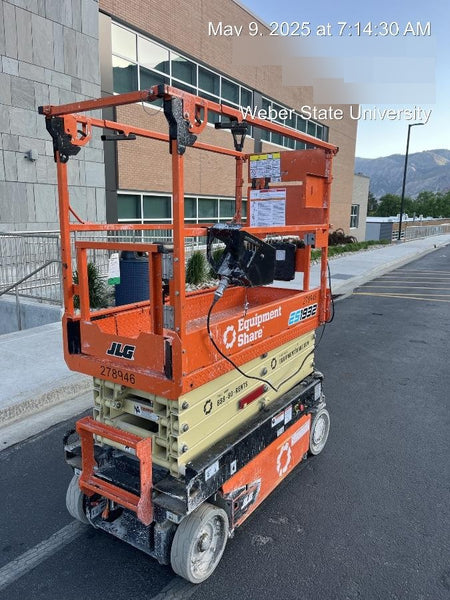 2022 JLG ES1932
