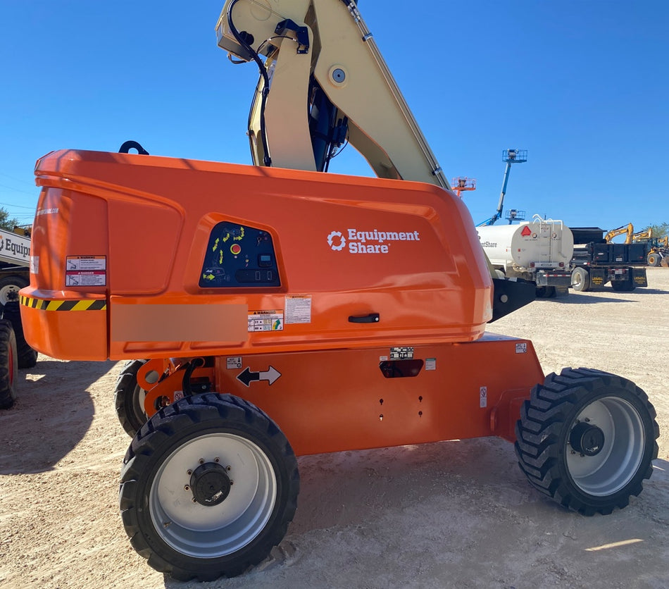 2022 JLG 660SJ