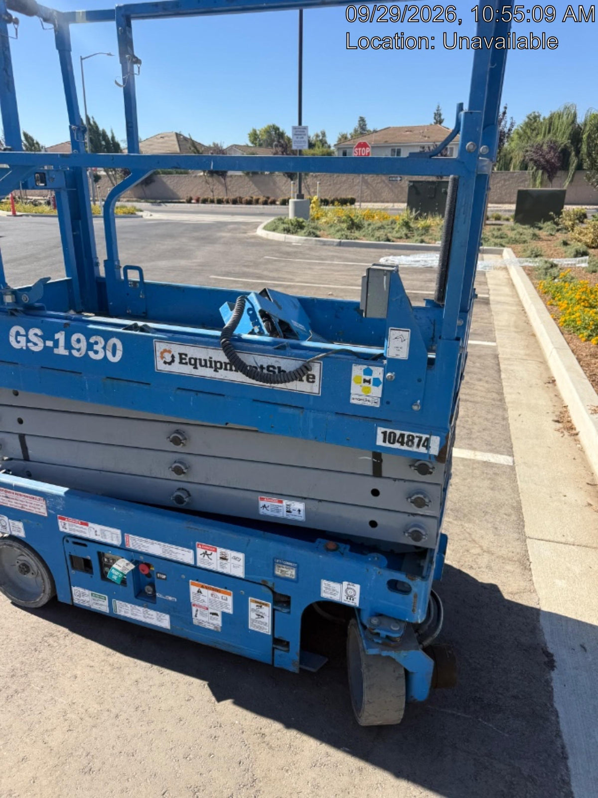 2020 Genie GS-1930 Solid Non Marking Tires, Beacon, Folding rails with half height swing gate, 800W Inverter