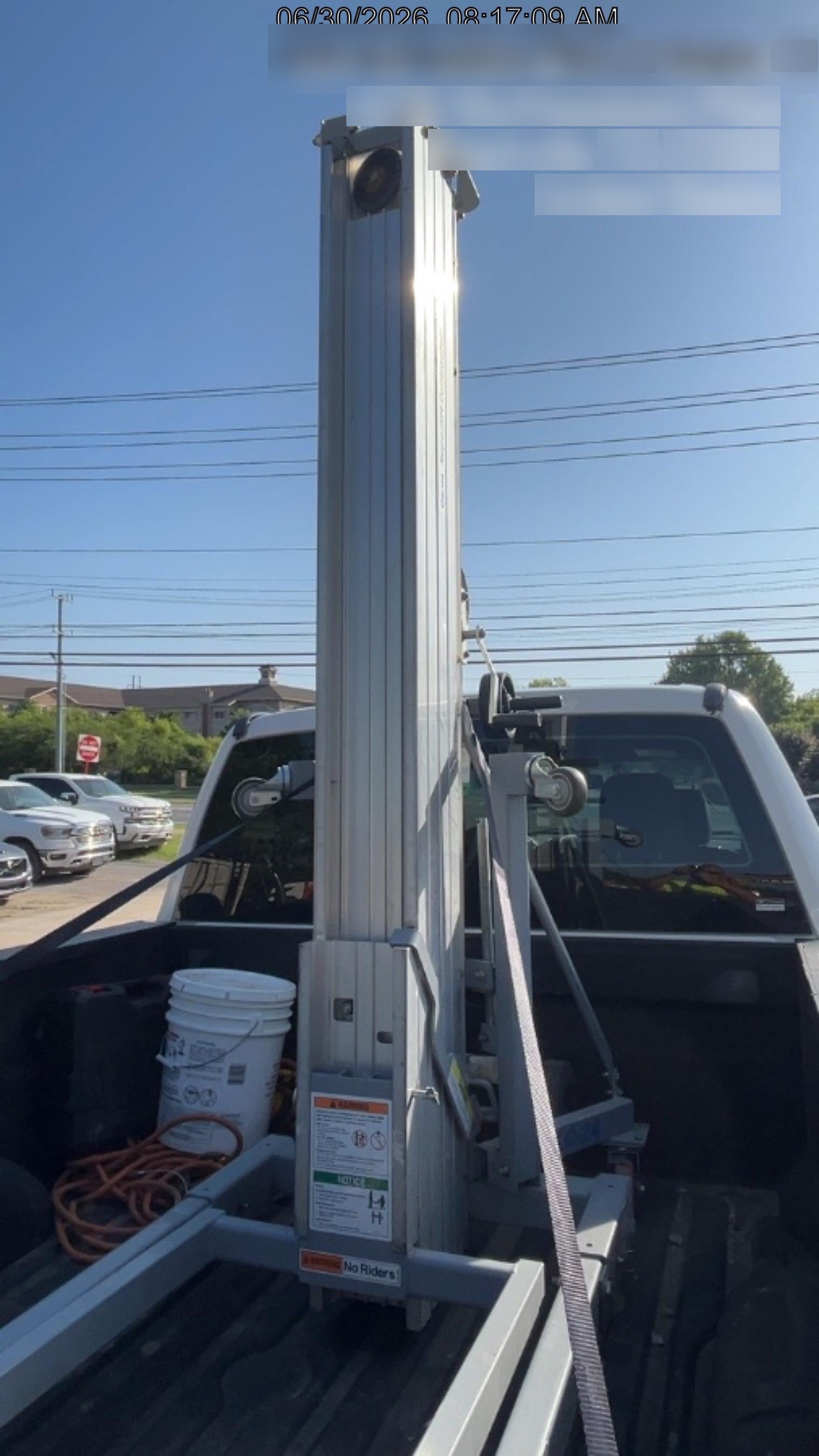 2023 GENIE SLC-24