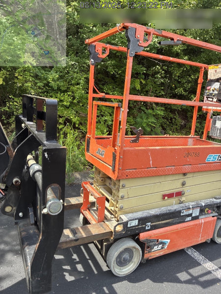 2022 JLG ES1932